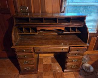 #193	Roll Top Desk heavy 53x22x30-48	 $175.00 