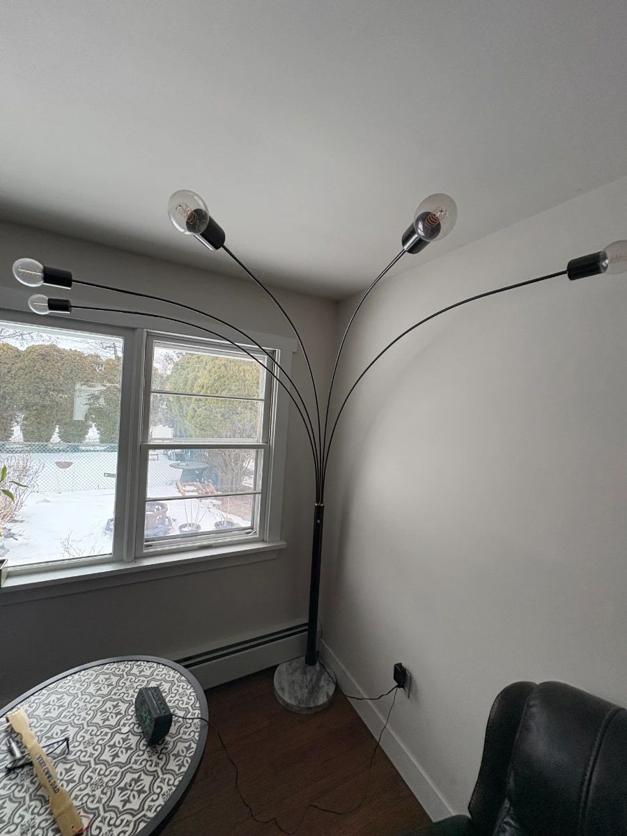 Large sofa lamp great in corners 