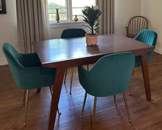 Extendable Wood Dining Room Table, Fits 8 People comfortably. Also Selling 4 Emerald Green Velvet Chairs