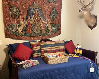 Mahogany Day/Trundle Bed