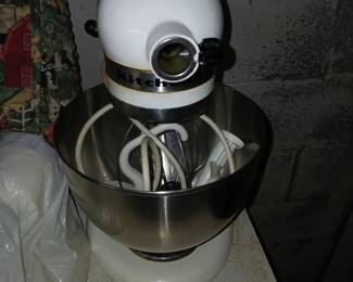 kitchen aid mixer with steel bowl, beater, meat grinder and plastic shield $90