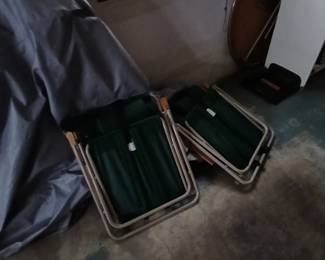 2 folding chairs $10 each