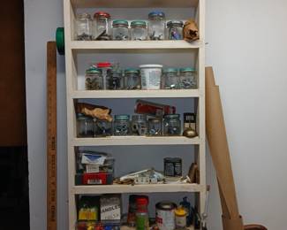 various hardware make offers, bring your own bags or boxes