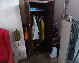 metal cabinet $30