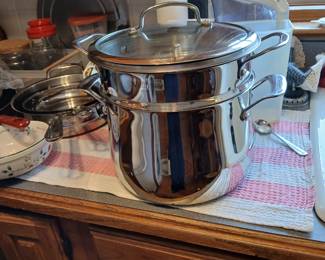 caphalon steamer pot, 2 lids as marked