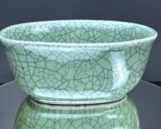 Chinese Celadon Crackle Glaze Bowl