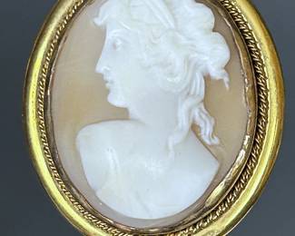 Antique Cameo Brooch Pendant 
