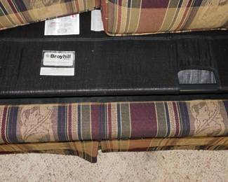 BROYHILL SLEEPER SOFA