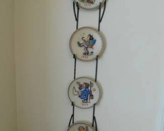 HUMMEL COLLECTOR PLATES