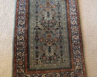 Small wool rug with thick pile (23” x 36”)