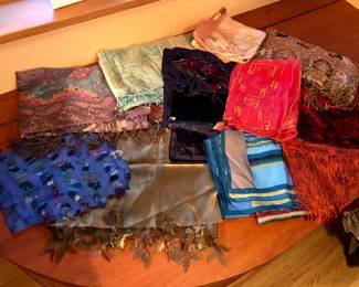 SO MANY scarves! Silk, velvet, cashmere & more