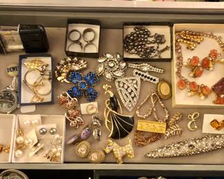 More jewelry: rhinestones, Hattie Carnegie necklace & earrings,
