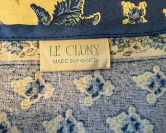 Le Cluny tablecloths 