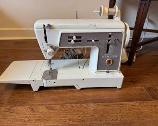 Singer 631G sewing machine 