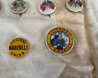 Collection of antique & vintage pinback buttons