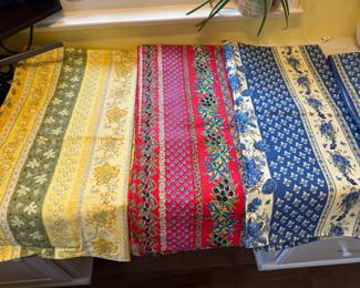 Le Cluny tablecloths