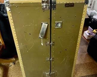 Hartmann steamer trunk wardrobe