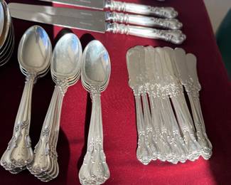 Gorham "Chantilly" sterling flatware 111 pieces