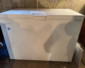 Like new Amana freezer chest