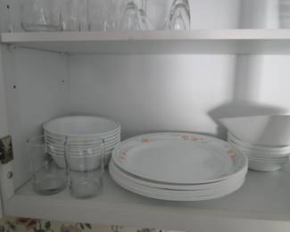 Floral pattern Corelle dishware