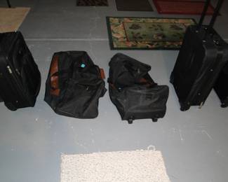 All carry on luggage and carry on's are in perfect condition