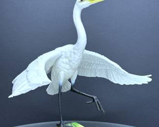 Boehm porcelain White Egret. Boehm Studios was founded by Edward Marshall Boehm (1913 -1969) a ‘naturalist farmer’ in 1950. The Boehm legacy was carried on by his wife and business partner, Helen Boehm after his passing. Based in Trenton New Jersy, Boehm Porcelain built up a reputation for remarkable porcelain sculpture art. Boehm’s reputation excelled after the Metropolitan Museum of Art purchased his first sculptures. His work was purchased by President and Mrs. Eisenhower to present Boehm porcelain as gifts for visiting Heads of State. This culminated in Boehm receiving a commission to create ‘Prince Philip on His Polo Pony’. It was presented to Queen Elizabeth and Prince Philippe in 1957. Since then, the Royal Family have acquired several examples of Boehm porcelain.