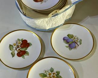 Vintage Hutschenreuther Selb Bavaria Porcelain Fruit Plates