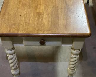 Side/Accent Table w/ Drawer