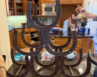 HORSESHOE WINE RACK