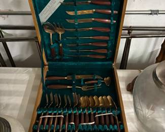 flatware set
