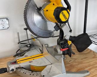 Dewalt miter saw