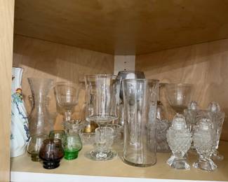 Glassware. Floral ceramic vase. Salt & Pepper shakers. (4) mini colored glassware