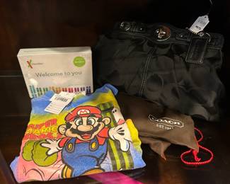 SSI Super Mario Bros T-Shirt, Coach Bag 