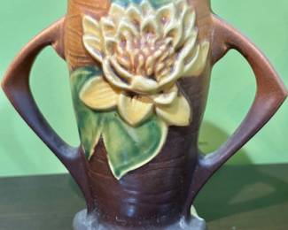 Roseville Water Lily Pattern Vase