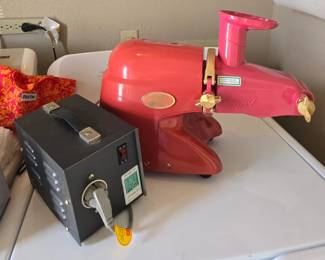 Vintage Angel juicer .... POWERFUL!