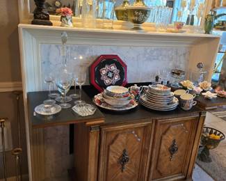 STANLEY rolling bar/cabinet with fold up top plus lots of dish sets, and decor items