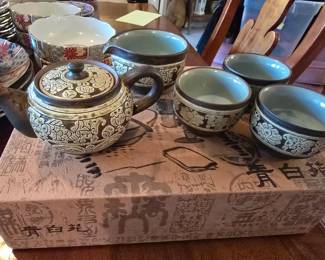 eye-catching tea set with original box