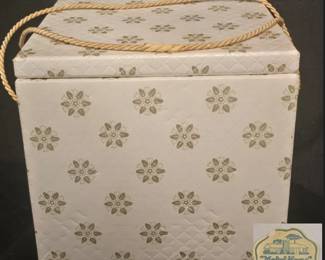 1950s MCM Henry A. Enrich Co. Model Home Quality Closet Accessories