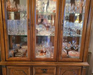 Beautiful STANLEY lighted China display hutch with drawers and cabinet storage