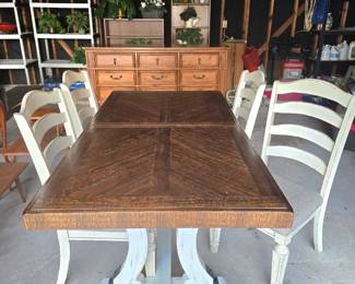 Farmhouse dining table with 4 chairs and a leaf