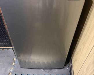 Magic Chef Mini Fridge