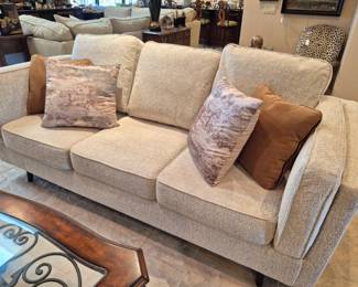 Nice cream modern sofa 