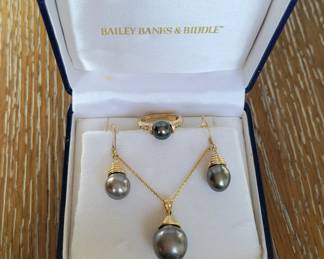 Black pearl earrings necklace ring set 