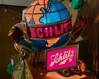 Schlitz Beer Vintage Globe Light Sign Bar Pub interior accessory