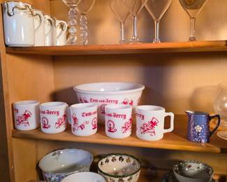 Tom and Jerry puch bowl set