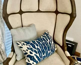 Hooded Napoleon Chair