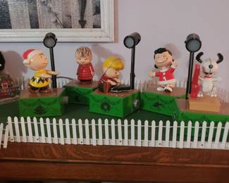 More Snoopy and gang