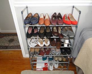 Shoes/Shoe Rack