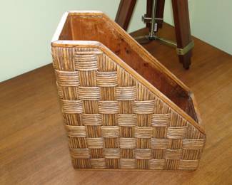 Wicker Magazine holder/mail holder