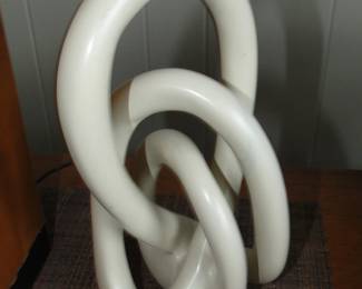 Double Love Knot sculpture